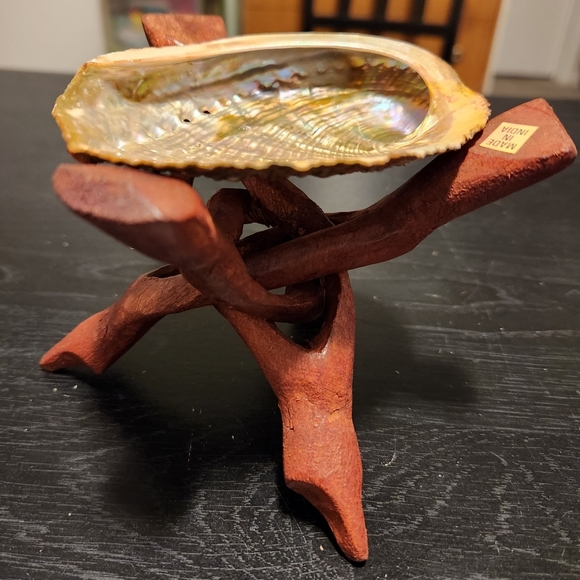 Abalone Shell with Wooden Stand - Picture 5 of 6